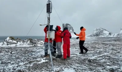 Investigadores en la Antártica. 