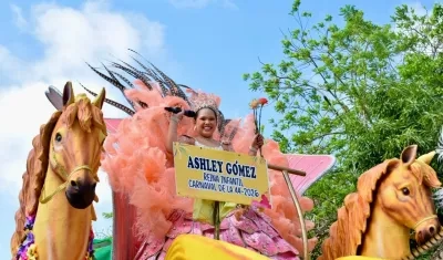 Ashley Gómez, reina infantil del Carnaval de la 44.