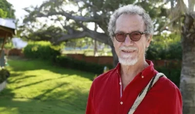 Escritor Julio Olaciregui.