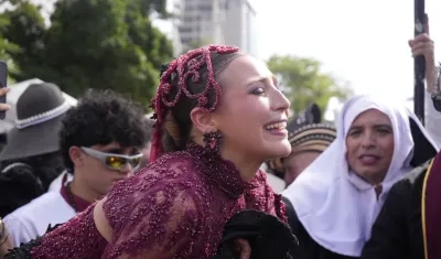 Michelle Char Fernández vestida de viuda.