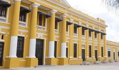Auditorio Mario Santo Domingo, La Aduana.