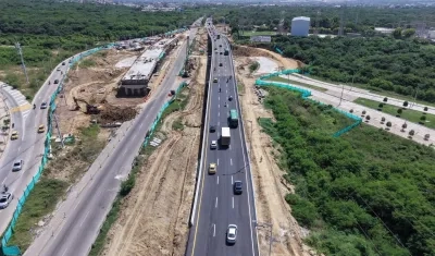 Intercambiador vial de Alameda del Río. 