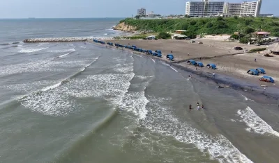 Se prohibió el ingreso de bañistas a las playas. 