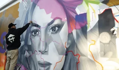 Mural de la cantante colombiana Shakira.