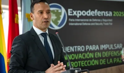 Pedro Sánchez, ministro de Defensa.