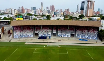 Estadio de fútbol Romelio Martínez.