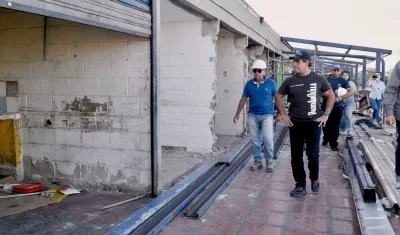 Alcalde Alejandro Char en inspección de obra de La Magola.