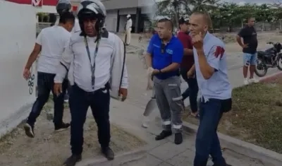 Agresor y conductor herido. 