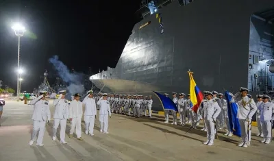 El Presidente Gustavo Petro entregó a la Armada Nacional la patrullera oceánica ARC ‘24 de Julio’, de fabricación colombiana.​