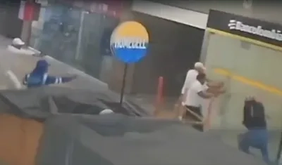 Momento del robo perpetrado de enero del año pasado.