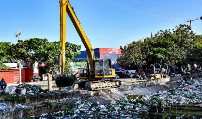 Limpieza de un caño.