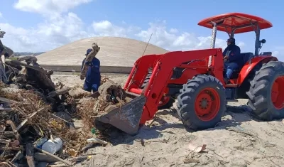 Limpieza en Salinas del Rey