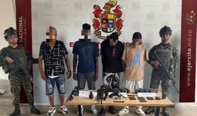 Los cuatro capturados.