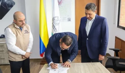 Mauricio Lizcano cambiando su fórmula vicepresidencial