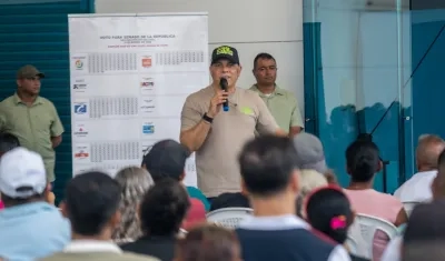 El senador José David Name.