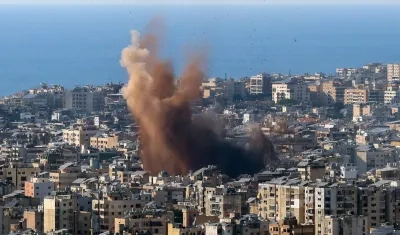 Humo en Líbano tras los ataques de Israel.