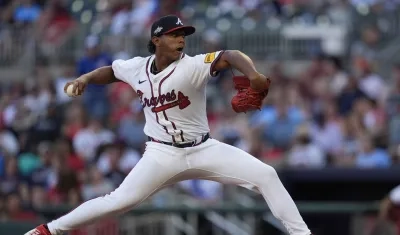 Didier Fuentes, lanzador colombiano de los Bravos de Atlanta.