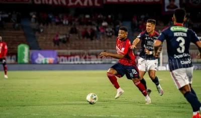 Frank Fabra supera la marca del paraguayo Guillermo Paiva. 