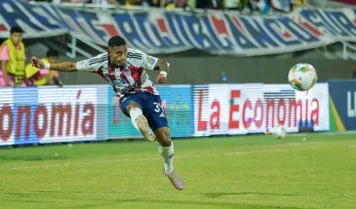 Jhomier Guerero, lateral derecho del Junior. 