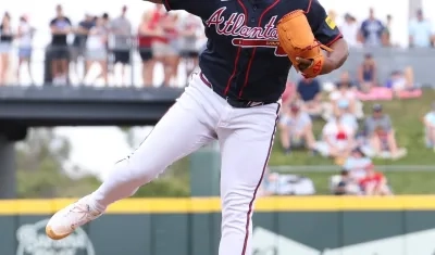 Didier Fuentes, lanzador colombiano de los Bravos de Atlanta. 