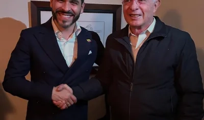 El candidato presidencial Abelardo De La Espriella y el expresidente Álvaro Uribe.
