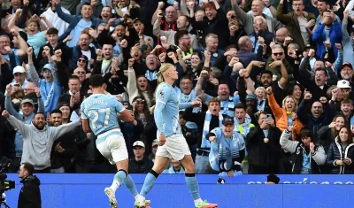 Erling Haaland celebra el 2-1 durante el partido del Manchester City y Arsenal FC