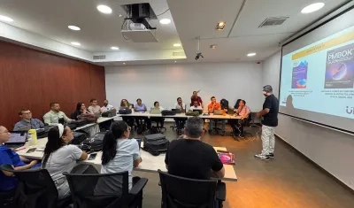 Estudiantes de posgrados en la IUB. 