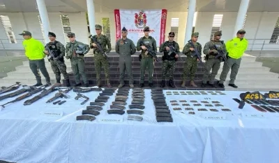 Durante el operativo fue incautado abundante material de guerra. 