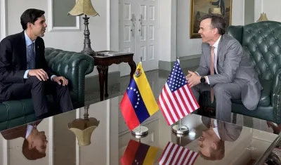 Encargado de negocios de Estados Unidos en Venezuela, John Barrett. 