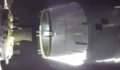 La nave espacial Orion se separó con éxito de la etapa superior del cohete 