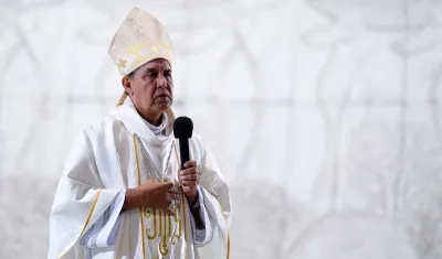 El Arzobispo de Barranquilla, Monseñor Pablo Emiro Salas. 