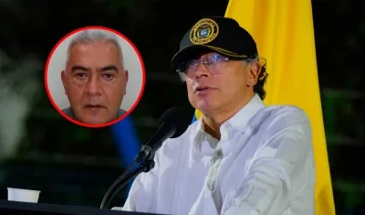 Alias 'Papá Pitufo' y el Presidente Gustavo Petro. 
