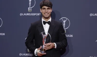 Carlos Alcaraz recibió este lunes el premio Laureus al mejor deportista de 2025.