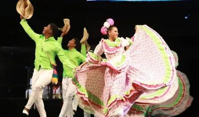 Danza Son de pajarito. 