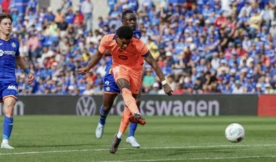 Acción en la que Marcus Rashford marcó el segundo gol del Barcelona 