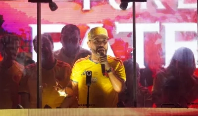 Abelardo De La Espriella en el Malecón del Río.