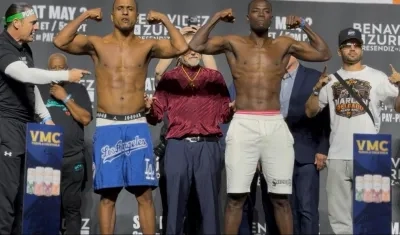 El boxeador barranquillero Juan Carlos Carrillo y el ecuatoriano Marlon Delgado.