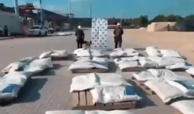 Incautación de 1,6 toneladas de cocaína. 