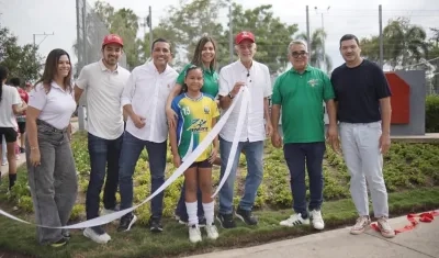 El Secretario General de la Gobernación y el Gobernador, en la entrega del Parque Estadio de Sabanagrande
