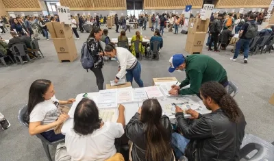 Imagen de referencia de puesto de votación.