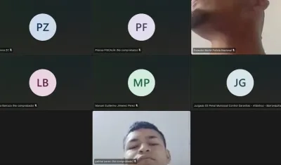 Los dos imputados durante la audiencia de este miércoles. 