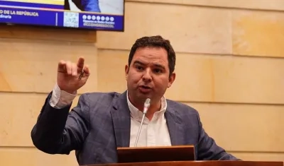 El senador Carlos Meisel.