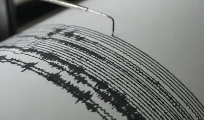 Imagen de archivo de un sismógrafo registrando actividad sísmica.