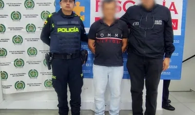 Hombre detenido por presuntamente abusar de sus cinco hijas, dos sobrinas y una nieta 
