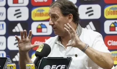 Néstor Lorenzo, técnico de la Selección Colombia, en rueda de prensa este martes. 