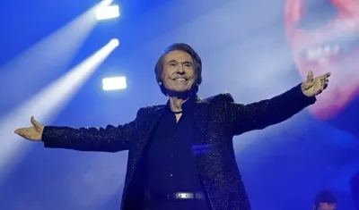 El cantante Raphael.