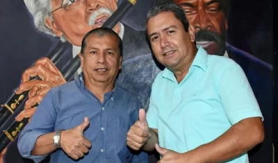 Alexander Tatis y Fredy Sogamoso, conductores del programa 'Sale el sol'.