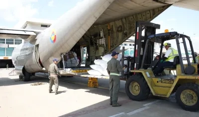 Avión de la Fuerza Aeroespacial Colombiana que traerá a compatriotas residentes en Venezuela