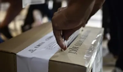 Unos 308.000 votantes convocados en España a las elecciones presidenciales colombianas