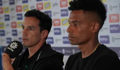 Diego Arias y el capitán William Tesillo
